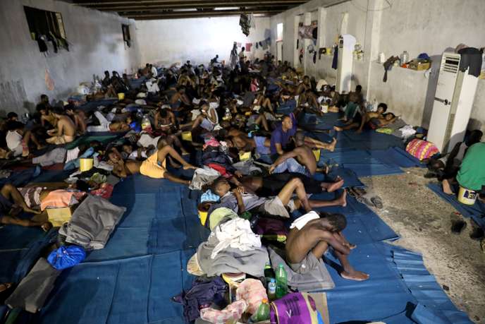 Le HRC insiste sur la fermeture des centres de migrants clandestins en Libye