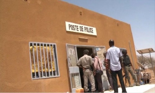 Burkina : Un commissaire de police limogé après la mort de 11 détenus