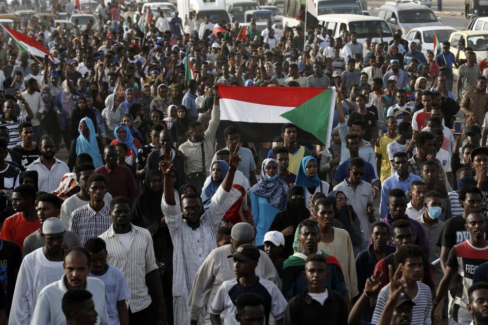 Un civil tué et 7 personnes blessées par des paramilitaires au Soudan