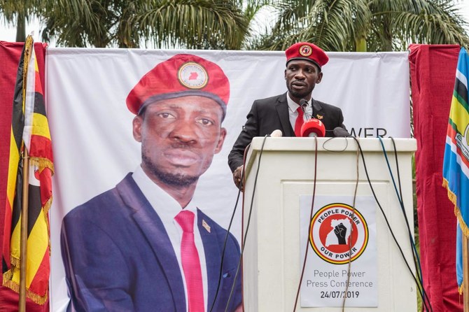 Ouganda : L’opposant Bobi Wine défiera le président Yoweri Museveni dans les urnes en 2021