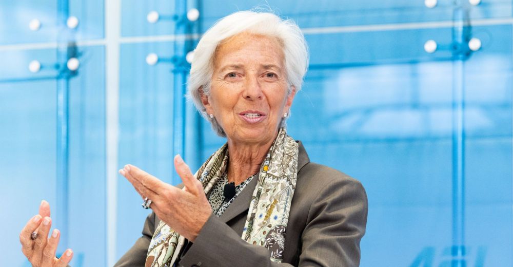 Christine Lagarde passe de la direction du FMI à la BCE