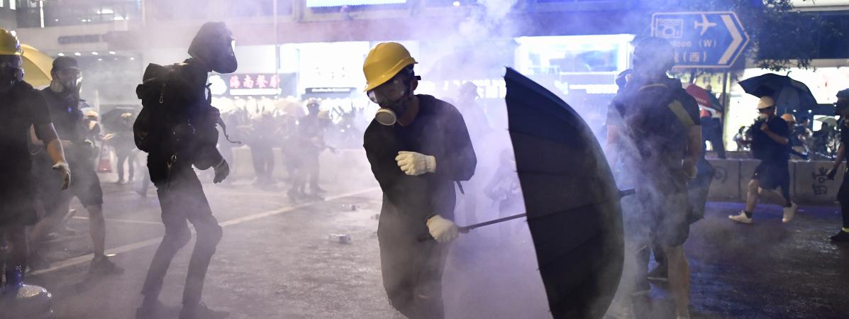Un nouveau dimanche de manifestations et de violences à Hong Kong