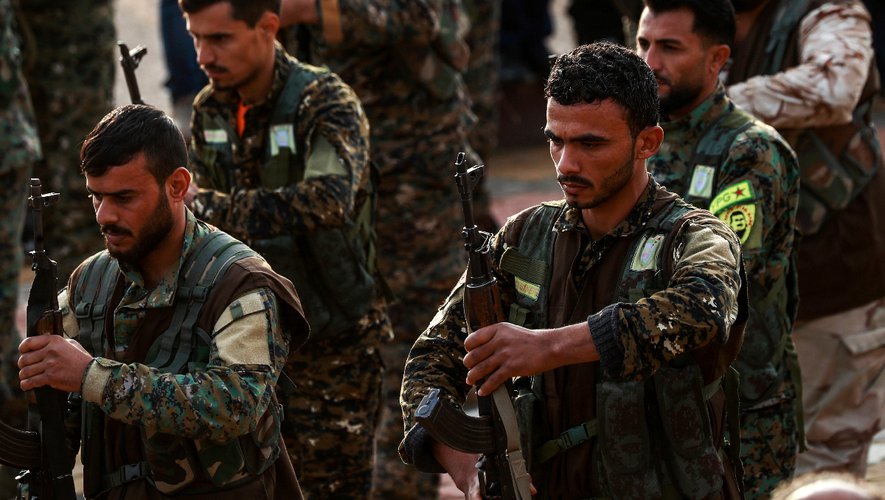 Les milices kurdes se retirent du nord-est syrien pour permettre la création d’une zone de sécurité