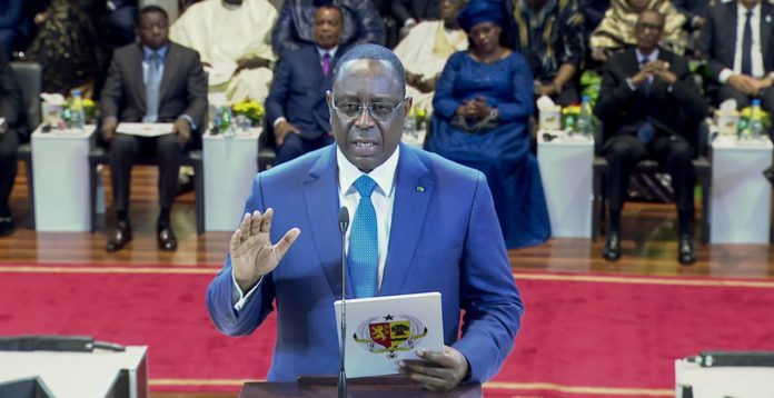 Sénégal : Le président Sall décrit les dépenses vertigineuses de l’administration