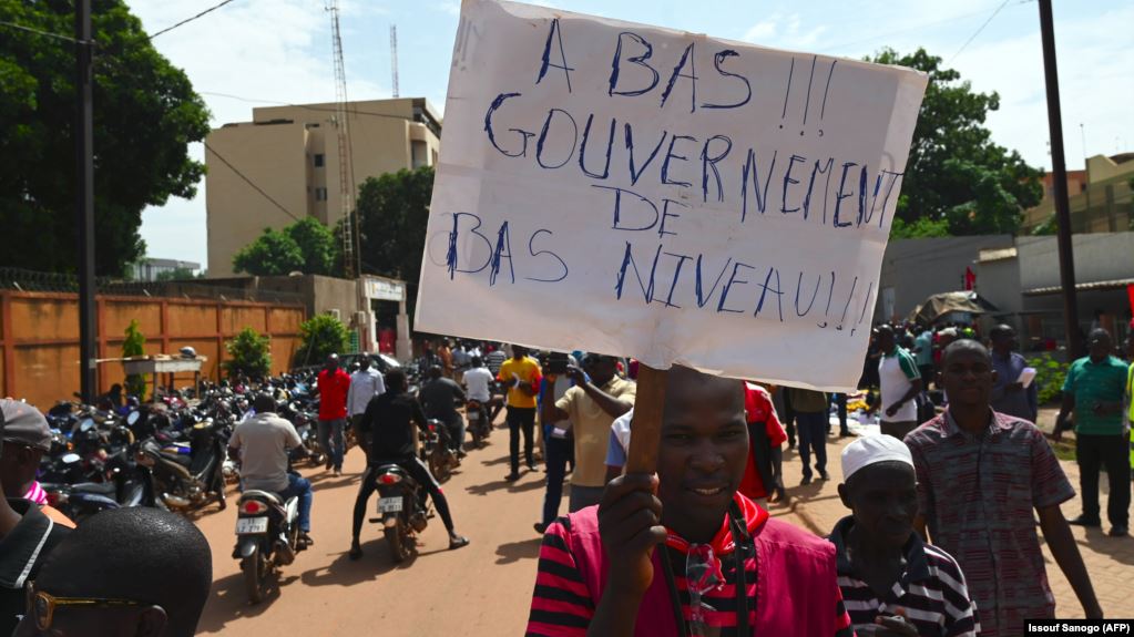 Une marche anti-pouvoir à Ouagadougou dispersée par la police