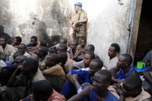 Deux morts et des blessés dans une mutinerie de détenus au Tchad