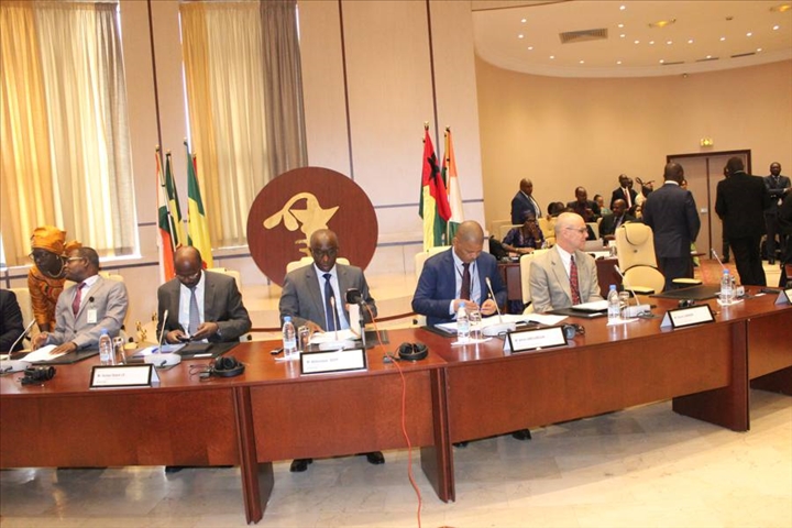 Sanctions anti-Niger: La BCEAO dément la poursuite d’approvisionnement des banques du Niger en liquidités