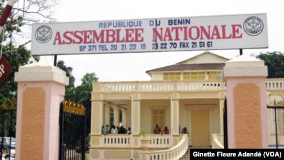 Bénin : l’opposition dénonce l’adoption par le Parlement d’une révision constitutionnelle