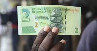 Le dollar zimbabwéen de nouveau en circulation 