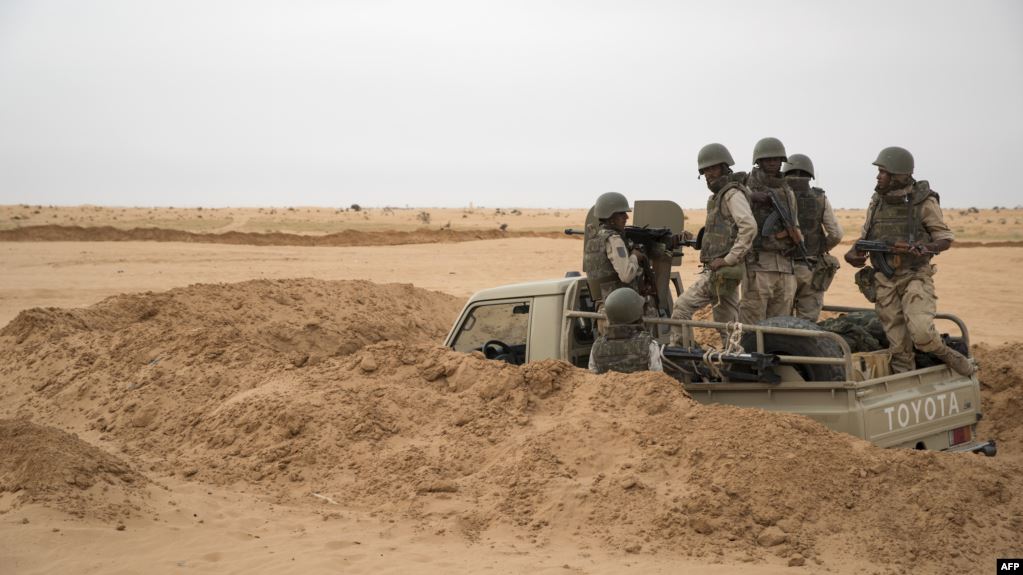 Don d’équipements militaires et de blindés des Etats-Unis au Niger pour la lutte antijihadiste