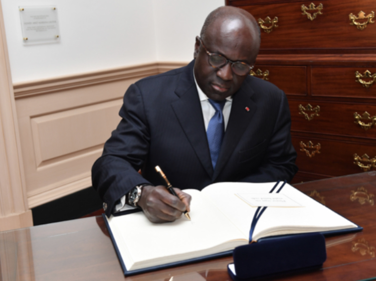 Le ministre ivoirien des A.E, Amon-Tanoh claque la porte du gouvernement