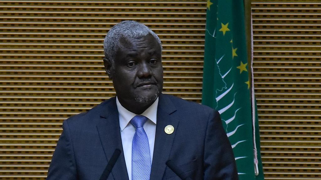 USA-UA : Moussa Faki regrette profondément la suspension de la contribution américaine à l’OMS