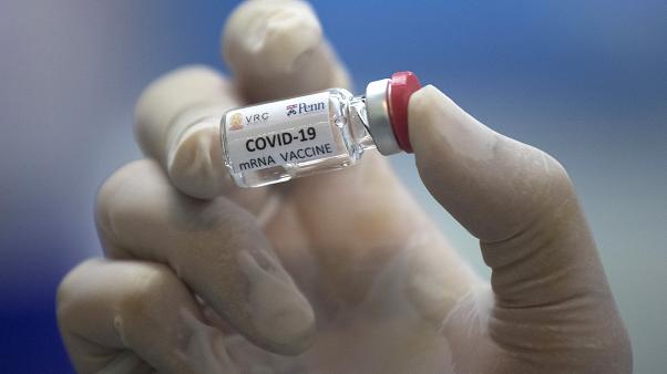 Le vaccin anti-Covid-19 développé en Angleterre pourrait être testé au Kenya