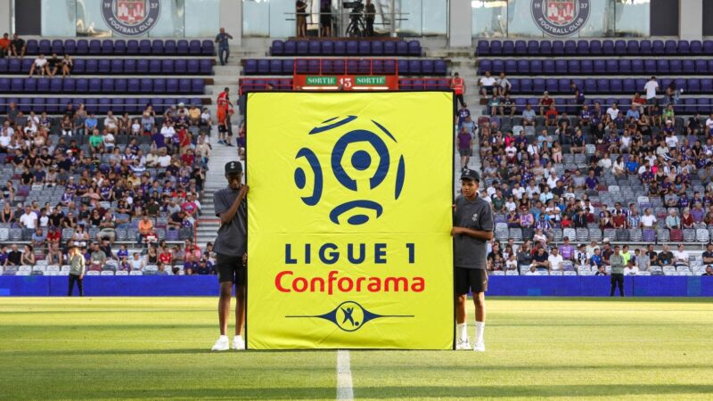 Covid-19 : La France envisage de rouvrir ses stades de football en août prochain