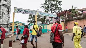 Amnesty redoute un nombre «élevé» de cas de coronavirus dans les prisons du Cameroun