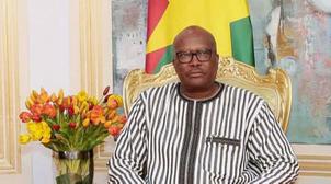Burkina : Le président Kaboré investi candidat à sa propre succession 