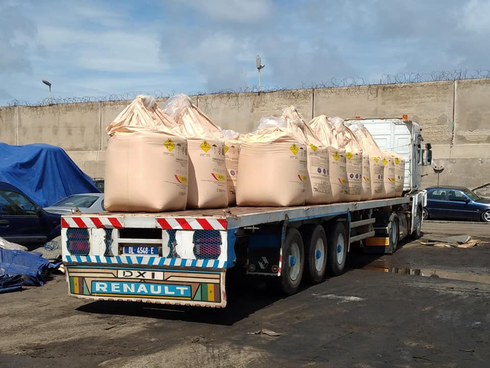 Le Sénégal se débarrasse du nitrate d’ammonium stocké dans le port de Dakar
