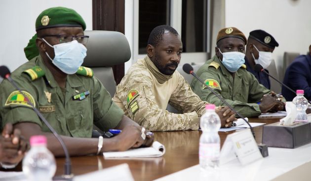 Mali : La junte militaire au pouvoir annonce une transition de 3 ans et accepte la libération du président Keïta