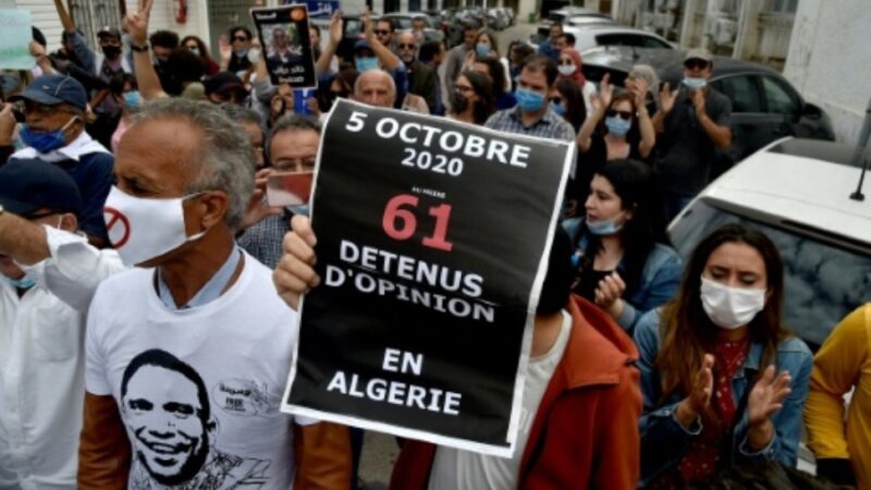 Les militants algériens du Hirak bravent l’interdiction et manifestent dans plusieurs villes
