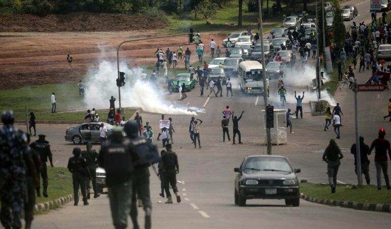 Nigeria: les manifestations ne faiblissent pas à Lagos