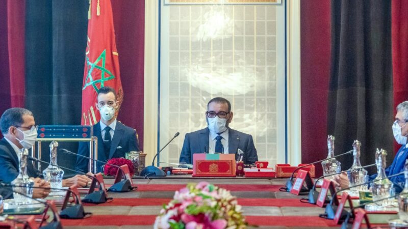 Covid-19: Le Roi Mohammed VI ordonne le lancement d’une opération de vaccination massive dans les prochaines semaines