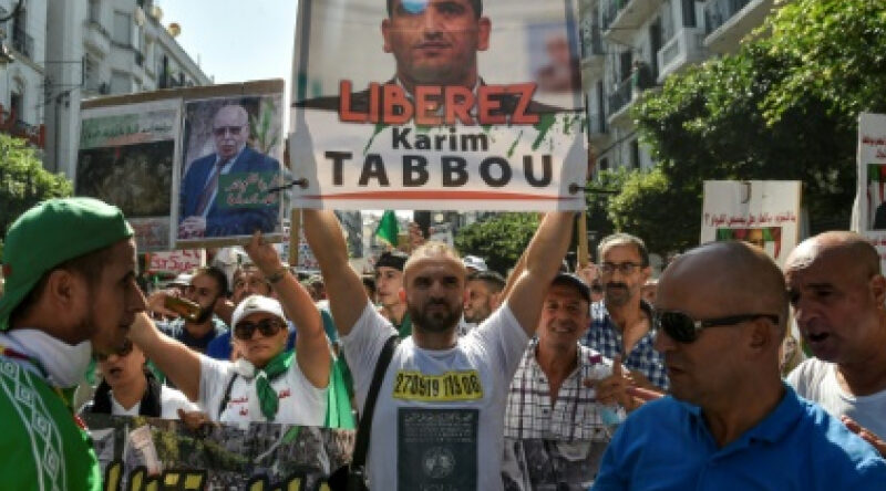 Algérie : Trois ans de prison requis contre Karim Tabbou, figure du Hirak