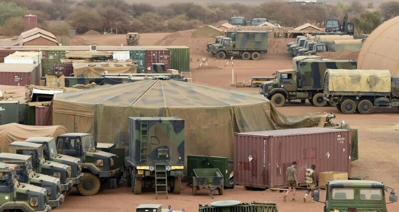Al Qaïda revendique l’attaque de trois bases de l’armée française au Mali