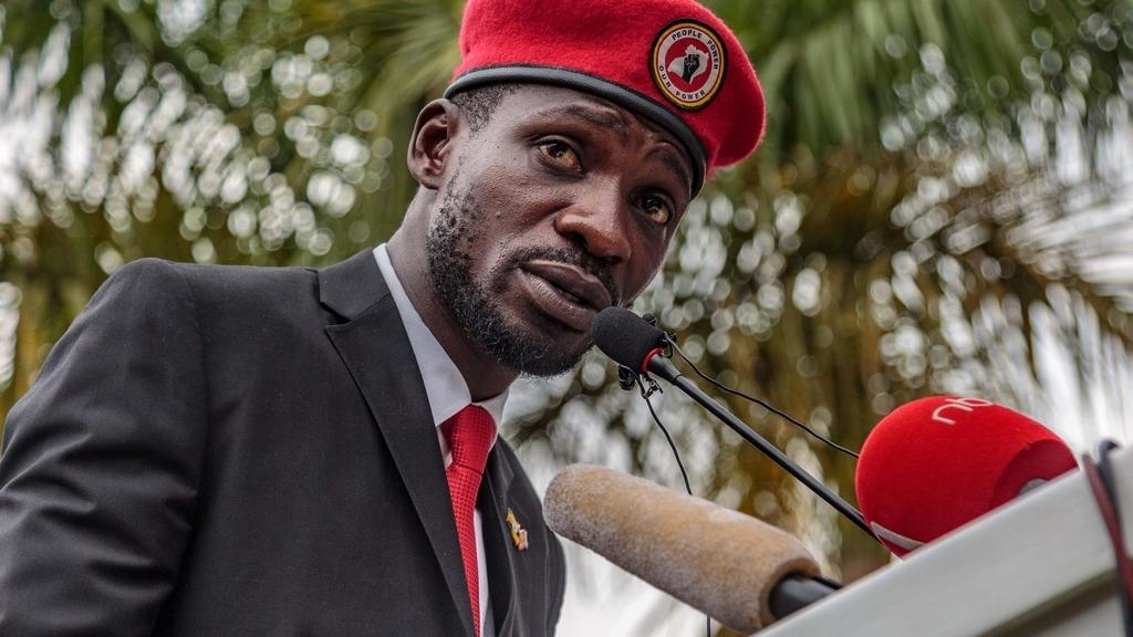 Ouganda : l’opposant B. Wine veut porter plainte contre le président Museveni devant la pour crimes contre l’humanité