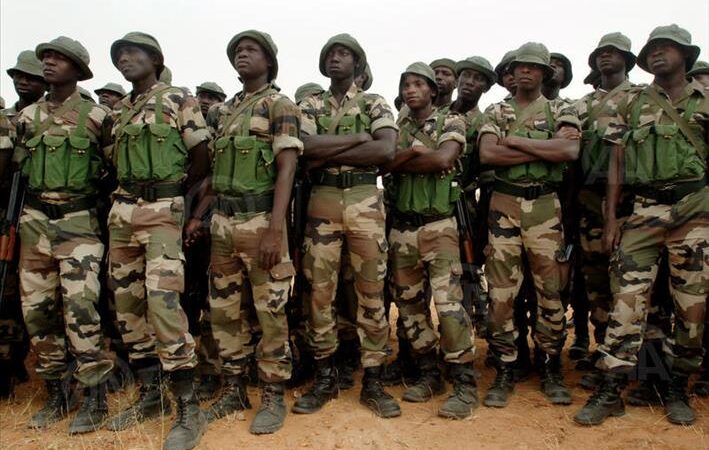 Nigeria : Le président Buhari remplace les principaux chefs de l’armée