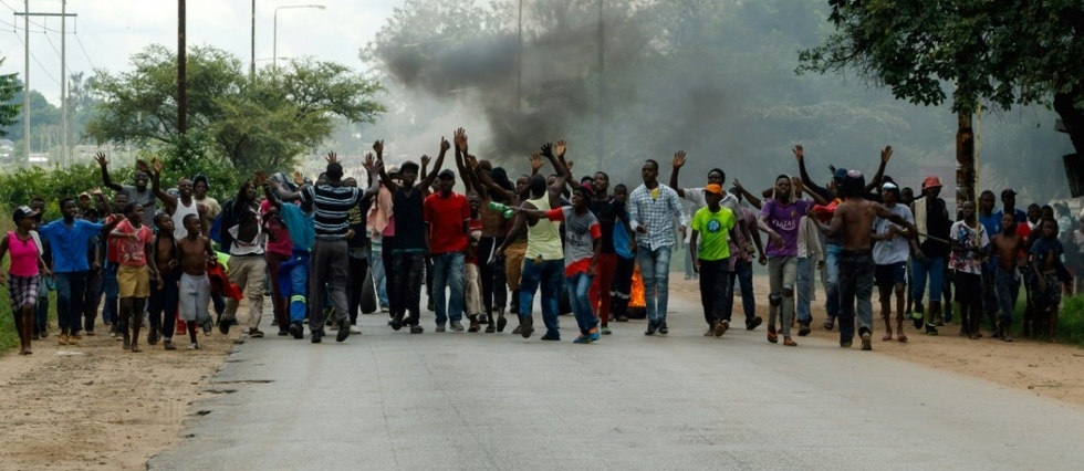 Violations des droits de l’homme : des responsables zimbabwéens de la sécurité dans le collimateur du Royaume-Uni