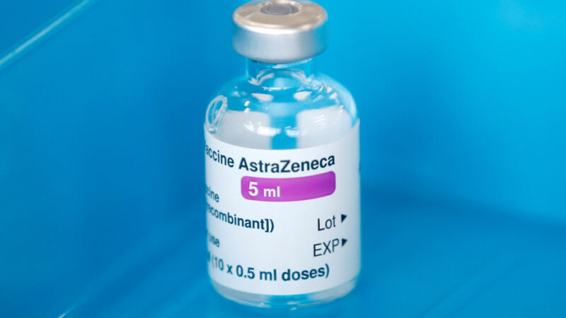 Covid-19 : L’OMS prend la défense du vaccin AstraZeneca