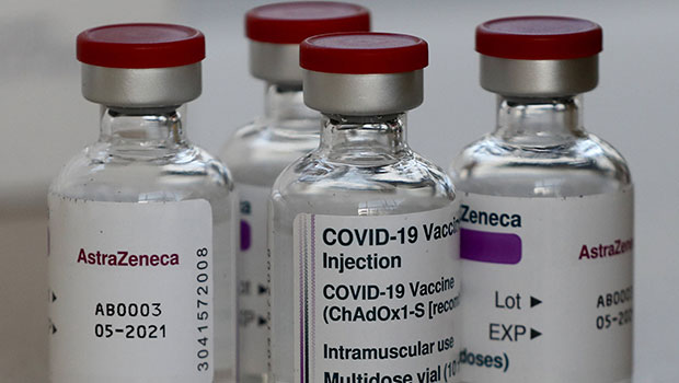 L’OMS homologue d’urgence le vaccin anti-Covid d’AstraZeneca