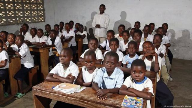 RDC : la Banque mondiale suspend provisoirement une aide destinée à l’éducation