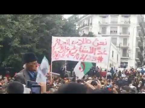 Soulèvement des algériens contre le régime militaire