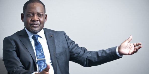 Centrafrique : Le PM Firmin Ngrebada remet la démission de son  gouvernement au président Touadéra