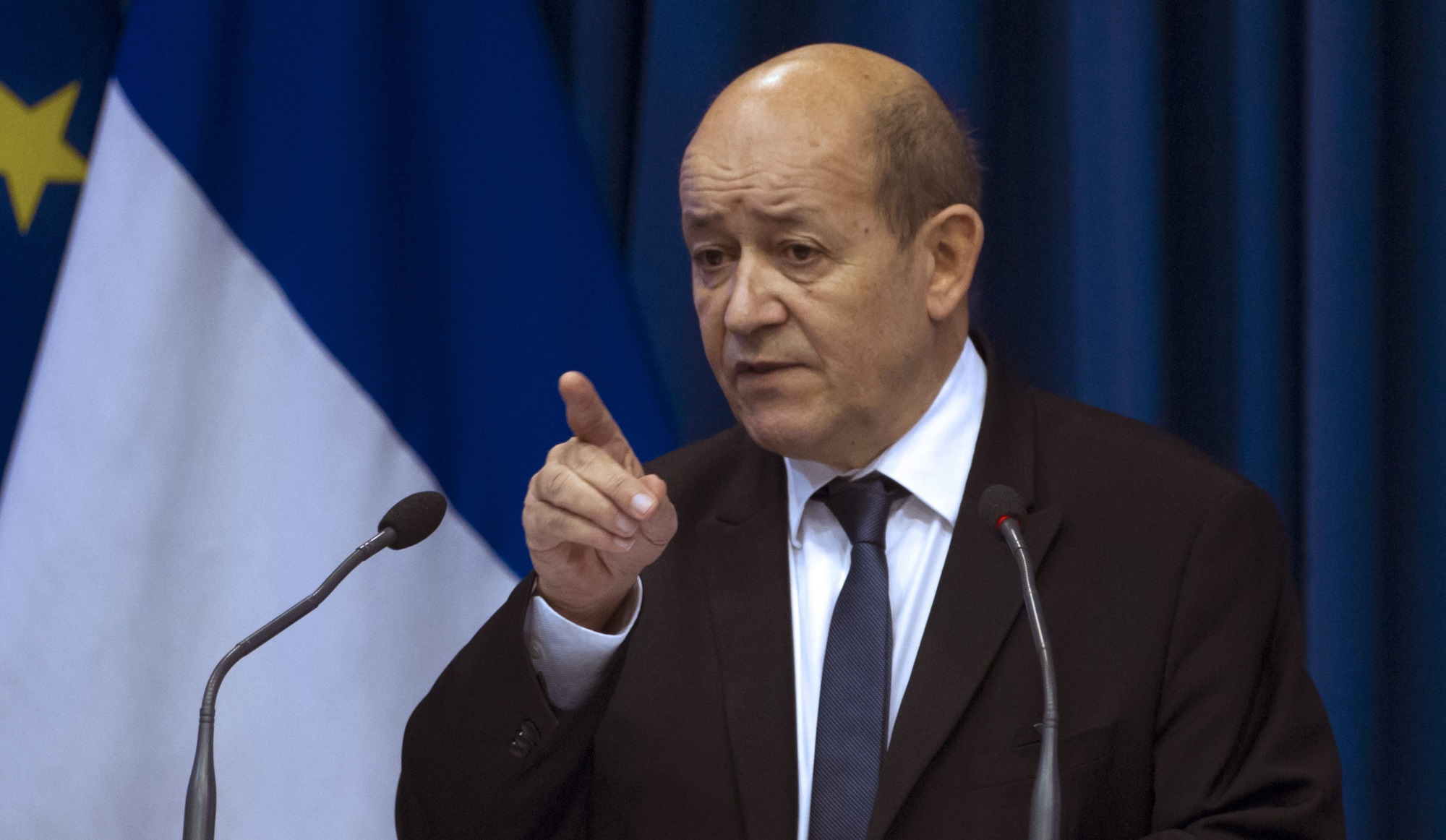 La France conditionne la poursuite de son soutien à la transition malienne par la tenue de la en février 2022