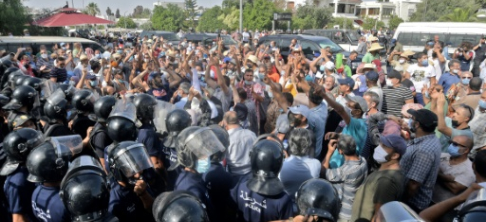 Crise politique en Tunisie : Ennahdha toujours vent debout contre le Président Saied