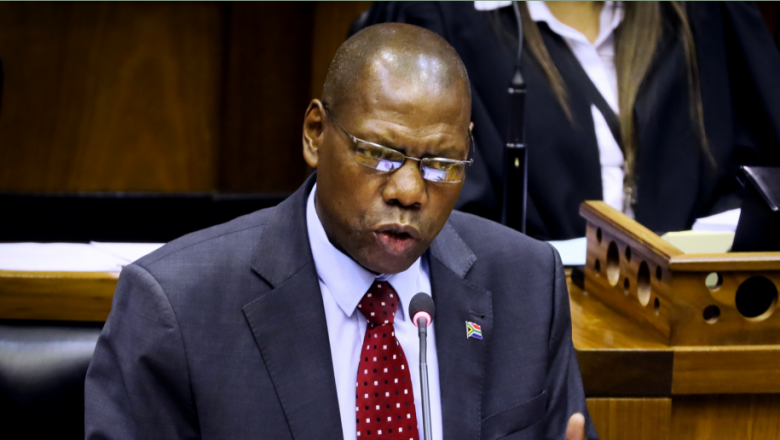 Afrique du Sud : L’affaire de corruption impliquant le ministre de la Santé Zweli Mkhize.