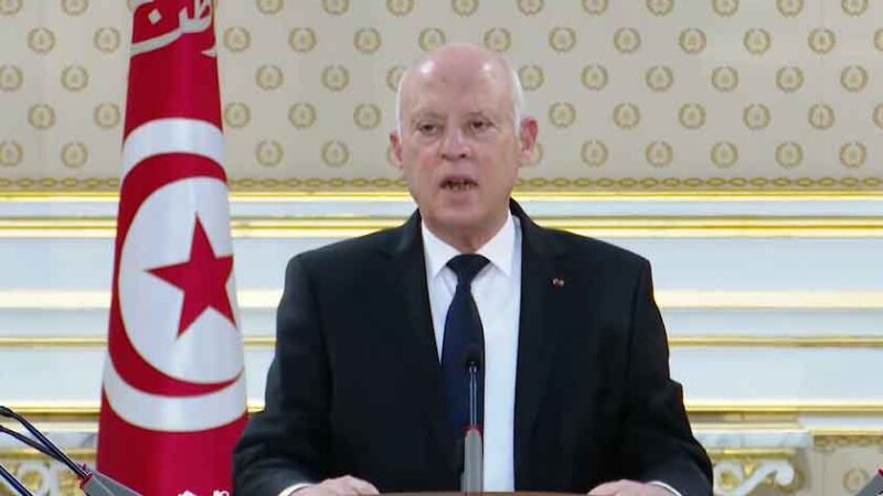 Tunisie: Le président Saïed élargit un peu plus ses pouvoirs