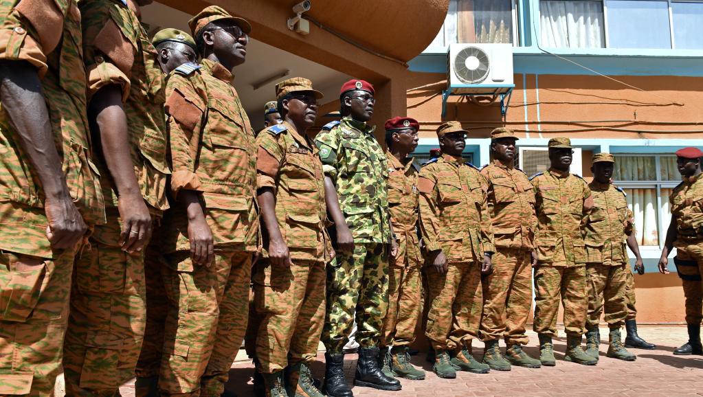 Le Burkina Faso déplore la mort de huit soldats lors d’une attaque dans le Centre-Nord