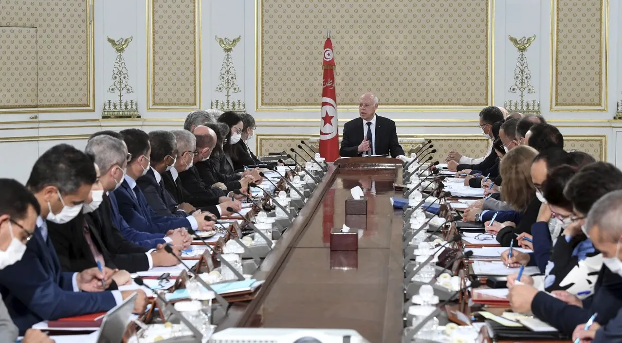 Le président Saïed exige un «audit global» des dons et prêts accordés ces dernières années à la Tunisie