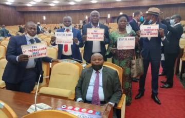 Des députés nationaux en RDC réclament la démission du ministre de la défense