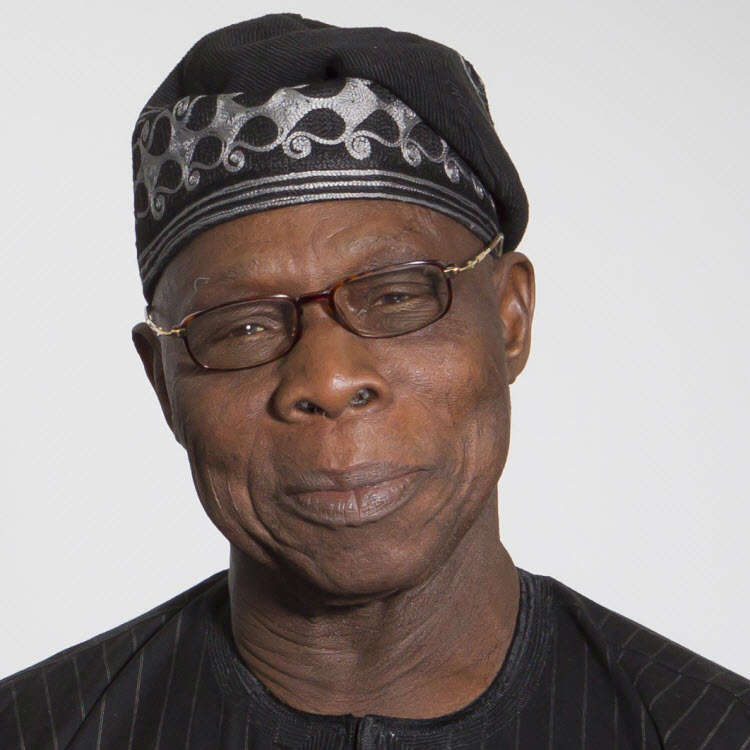 Gambie-Présidentielle : L’ex-Président nigérian Obasanjo, émissaire du Commonwealth