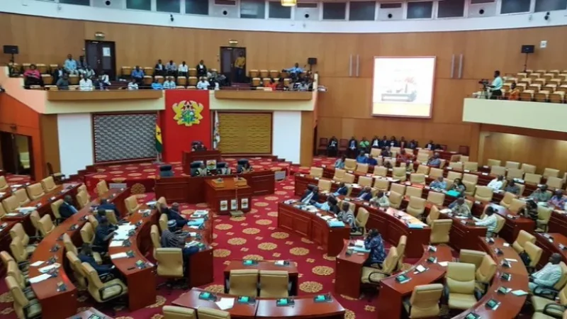 Le Parlement du Ghana rejette le projet de budget-2022