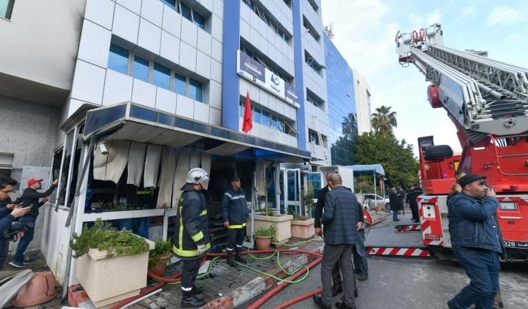 Tunisie: Un incendie au siège d’Ennahdha fait un mort et une vingtaine de blessés 