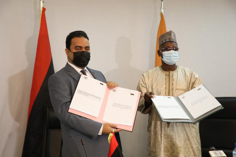 La Libye et le Niger signent un protocole d’accord visant la protection des travailleurs migrants
