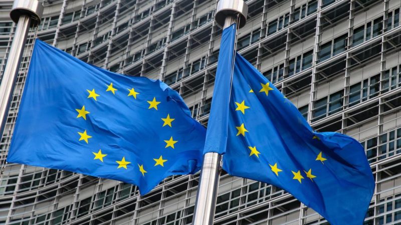 L’Union européenne suspend son aide financière au Mali