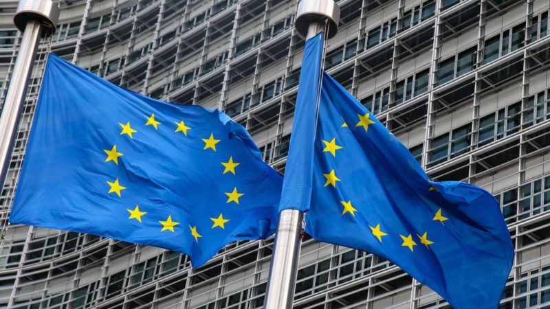 L’Union européenne suspend son aide financière au Mali