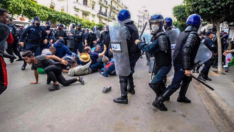 Algérie : Le régime vert-kaki excelle dans la répression des militants des droits de l’homme