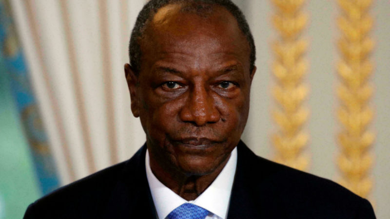 Guinée-Conakry : L’ex-président Alpha Condé transféré à Abou Dhabi pour des soins médicaux